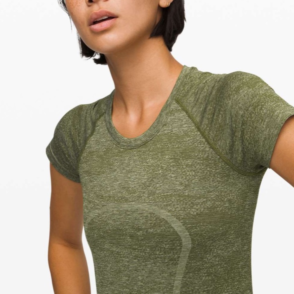 🚫SOLD🚫 Lululemon Swiftly Speed Short Sleeve NWT - Picture 2 of 9